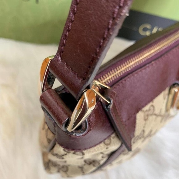 Gucci crossbody with original dustbag - Picture 7 of 15